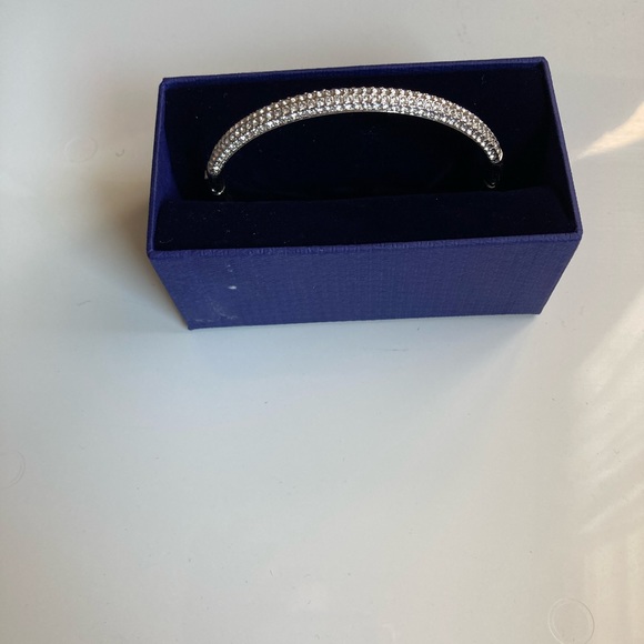 Swarovski Dangle Bracelet - Picture 5 of 12